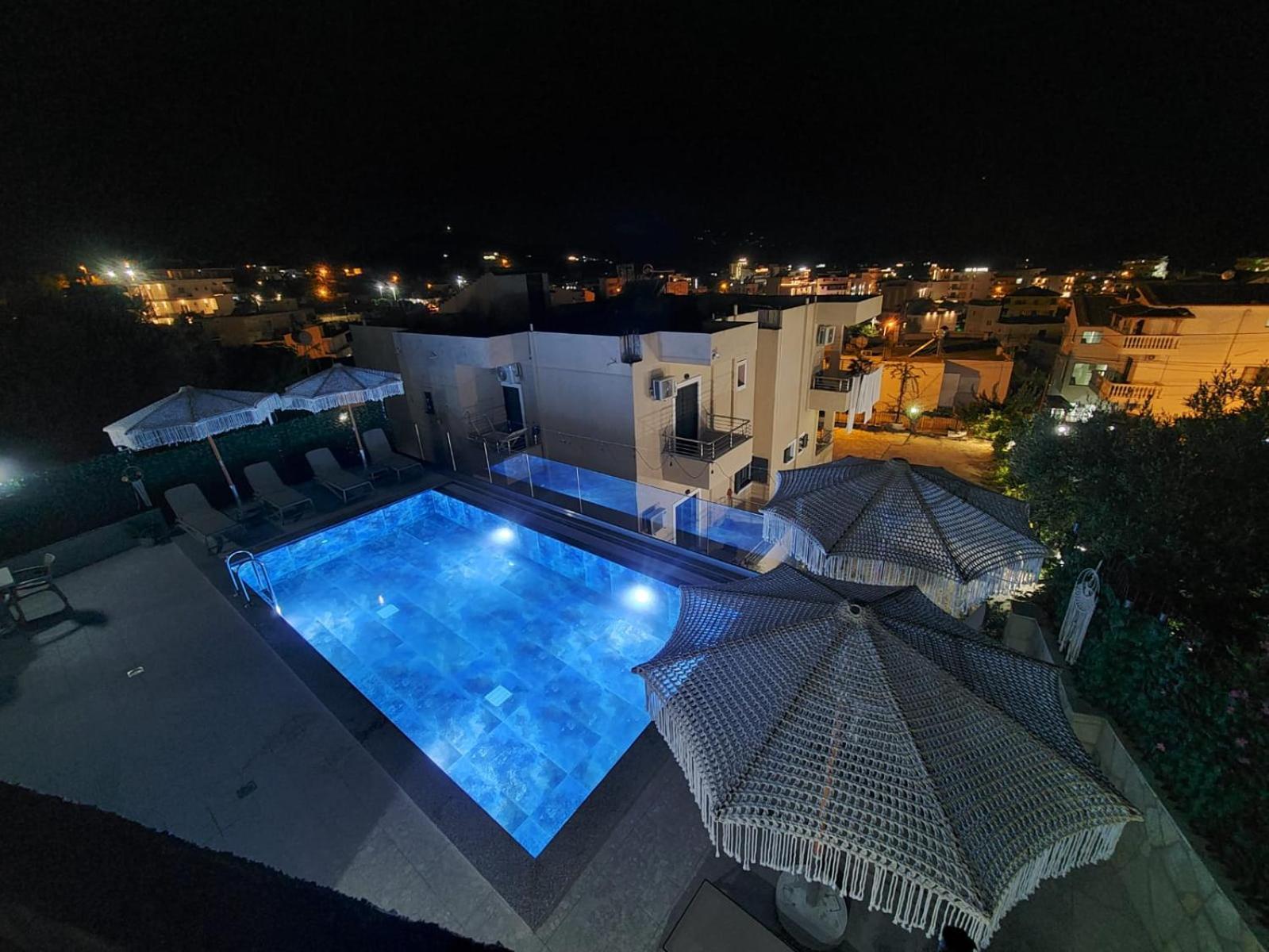 Vila Finnley Ksamil Luaran gambar